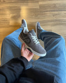 Öus Imigrante Cinza Escuro Reflect Essencial